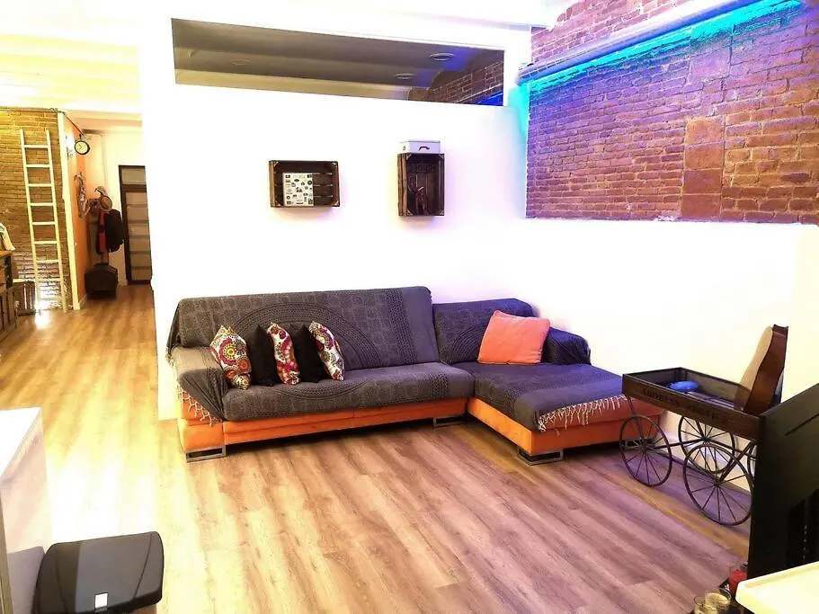 Roos, Design Loft Near The Sea. Apartment Barcelona
